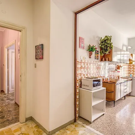 Dandy Apartment Rom